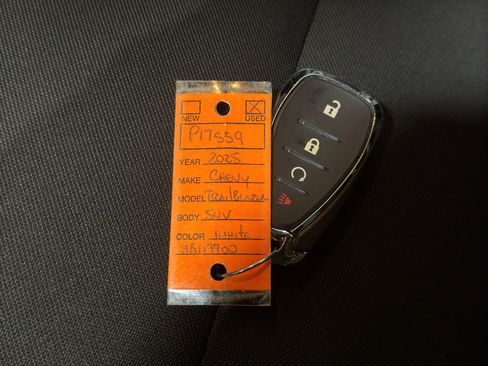 Used 2025 Chevrolet TrailBlazer LT image 38