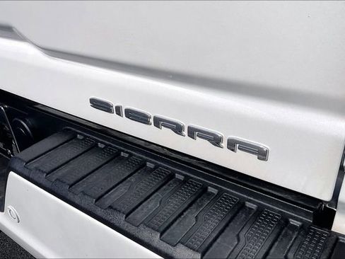 Used 2024 GMC Sierra 3500 Denali w/ Denali Reserve Package image 34