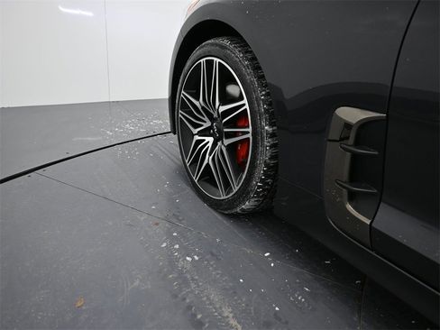 Certified 2022 Kia Stinger GT2 image 11