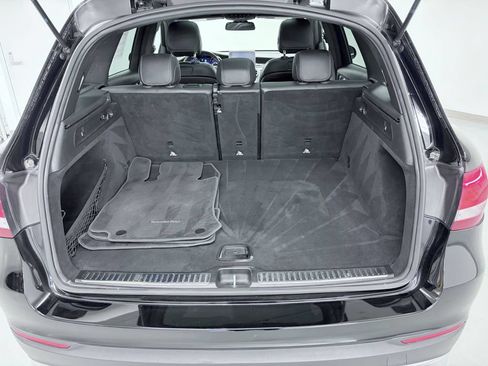 Used 2018 Mercedes-Benz GLC 300 4MATIC image 23