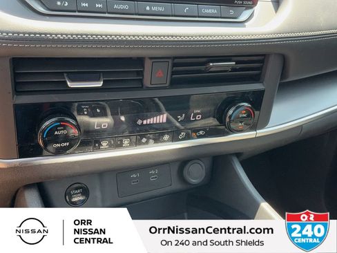 Used 2024 Nissan Rogue SV AWD/4WD image 23