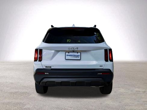 Used 2023 Kia Sorento S AWD/4WD image 8