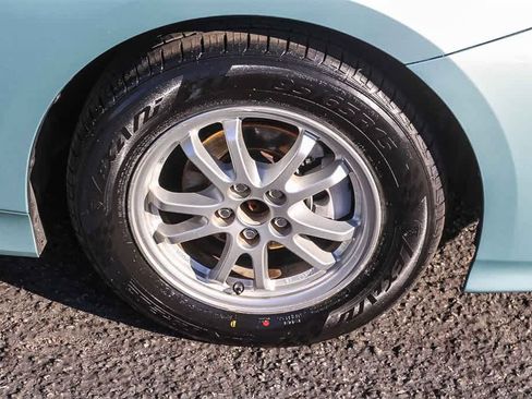 Used 2017 Toyota Prius Two w/ Carpet Mat Package image 14