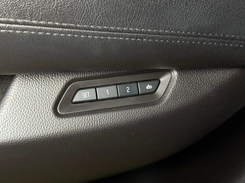 Used 2015 Cadillac Escalade Premium AWD/4WD image 35