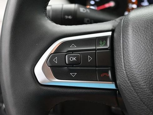 Used 2025 Jeep Compass Limited AWD/4WD image 30
