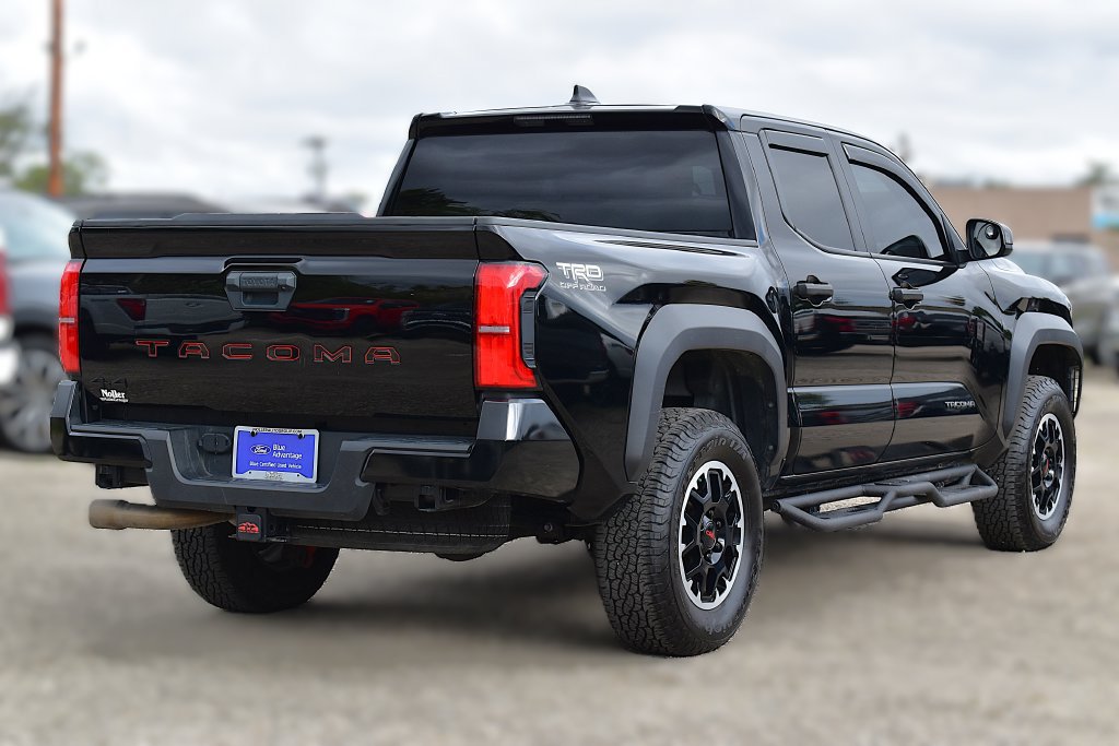 Used 2024 Toyota Tacoma TRD Off-Road AWD/4WD image 7
