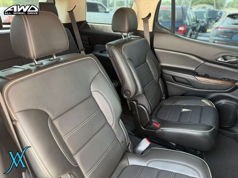 Used 2020 GMC Acadia Denali w/ Technology Package AWD/4WD image 20