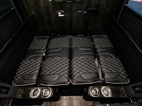 Used 2024 Mercedes-Benz Sprinter 3500 image 95