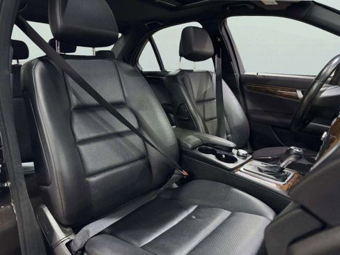 Used 2012 Mercedes-Benz C 300 Sport image 56