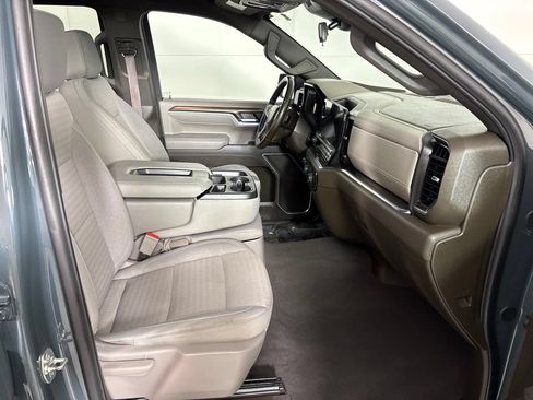 Used 2025 Chevrolet Silverado 1500 LT RWD image 18