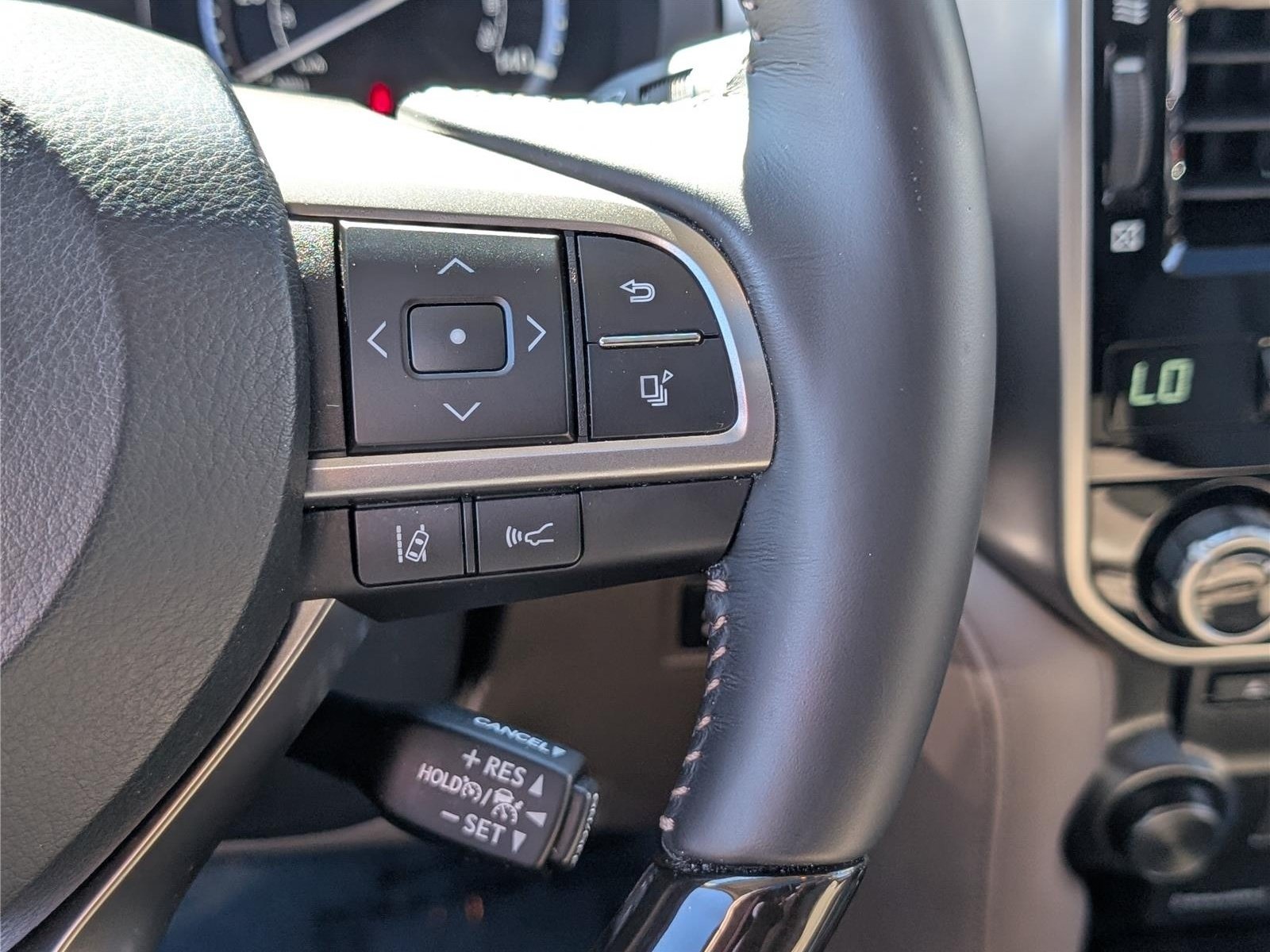 Certified 2022 Lexus GX 460 Premium w/ Accessory Package AWD/4WD image 26