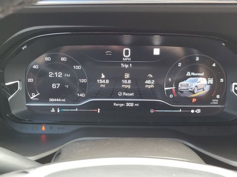 Used 2023 GMC Yukon XL Denali image 26