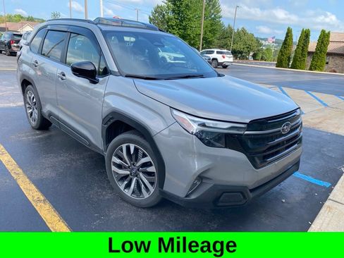 Used 2025 Subaru Forester Touring w/ Popular Package - Touring AWD/4WD image 1