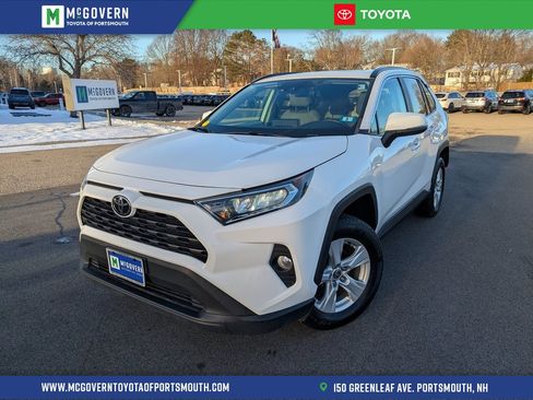 Used 2021 Toyota RAV4 XLE w/ Convenience Package image 1