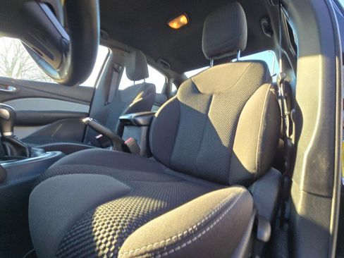 Used 2015 Dodge Dart SXT image 23