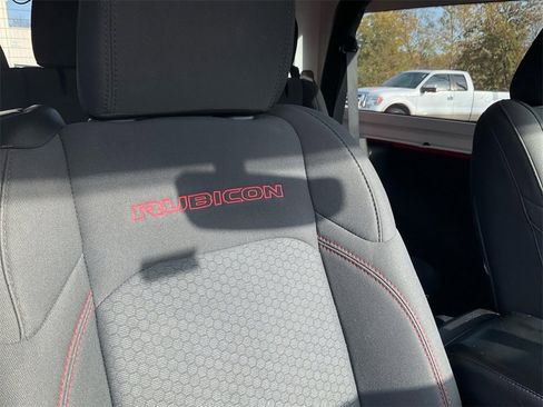 Used 2021 Jeep Wrangler Rubicon w/ Uconnect 4C Nav & Sound Group image 21