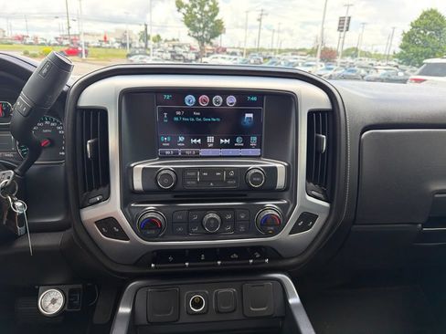 Used 2018 GMC Sierra 1500 SLT w/ SLT Premium Package AWD/4WD image 22