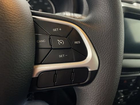 Used 2021 Jeep Renegade Sport image 25