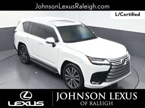 Certified 2024 Lexus LX 600 4WD w/ Luxury Package image 23