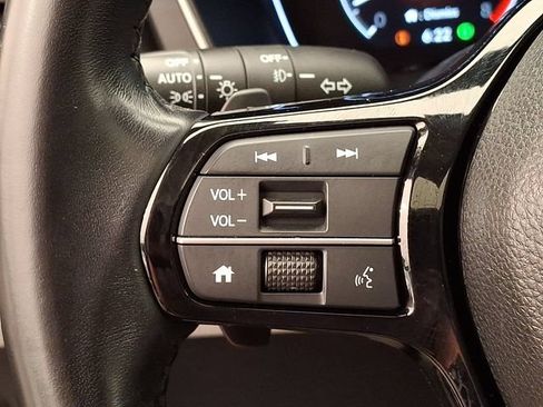 Used 2024 Honda Pilot Touring image 23