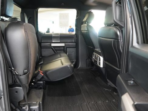 Used 2019 Ford F150 Lariat w/ Equipment Group 502A Luxury AWD/4WD image 32