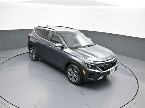 Certified 2024 Kia Seltos S AWD/4WD image 35