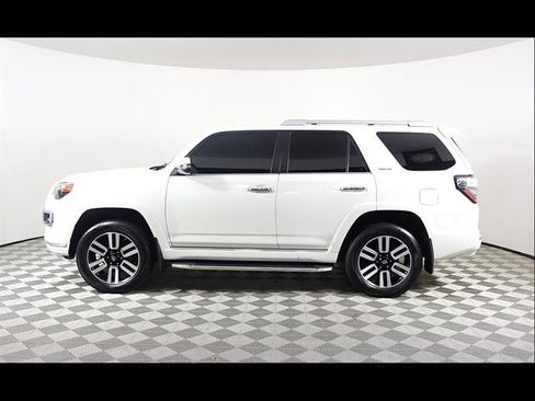 Used 2018 Toyota 4Runner Limited RWD image 3