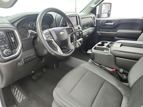 Used 2022 Chevrolet Silverado 2500 LT w/ Convenience Package image 10