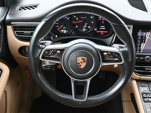 Used 2019 Porsche Macan image 28