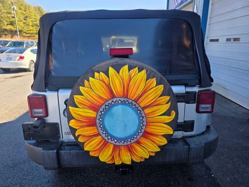 Used 2012 Jeep Wrangler Sport image 6