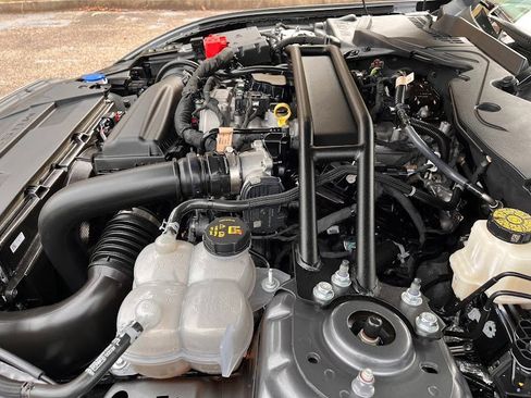 Used 2024 Ford Mustang Coupe image 27