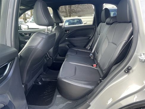 Used 2025 Subaru Forester Limited AWD/4WD image 25