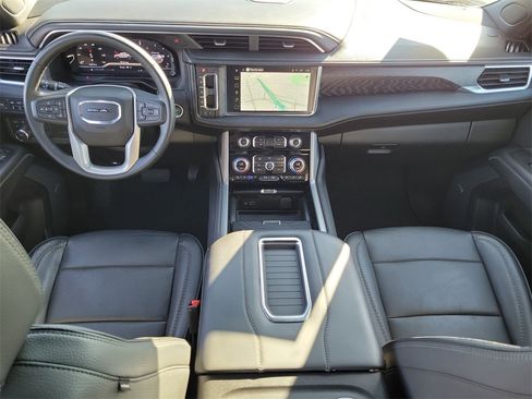Certified 2023 GMC Yukon Denali image 21