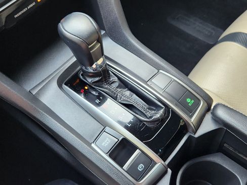 Used 2018 Honda Civic EX-L image 25