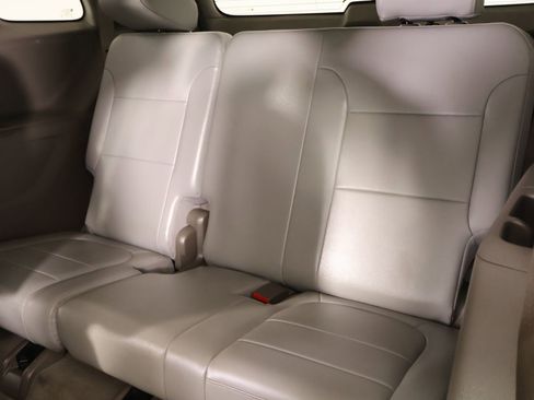 Used 2021 Chevrolet Traverse Premier w/ LPO, Floor Liner Package AWD/4WD image 15