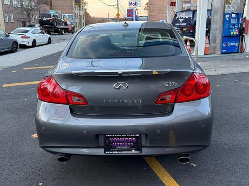 Used 2013 INFINITI G37 x w/ Premium Pkg image 5