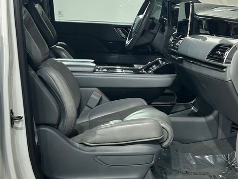 Used 2020 Lincoln Navigator Reserve w/ Luxury Package AWD/4WD image 62