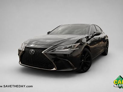 Used 2023 Lexus ES 350 F Sport w/ Accessory Package (Z2)