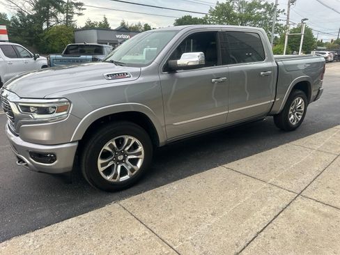 Used 2022 RAM 1500 Limited w/ Body Color Bumper Group AWD/4WD image 8