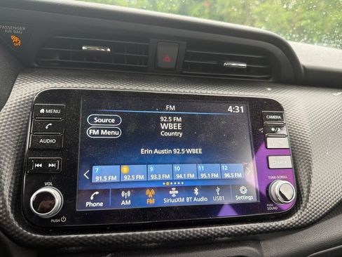 Used 2023 Nissan Kicks SV FWD image 10