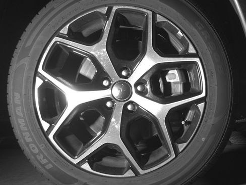 Used 2025 Jeep Compass Limited image 13