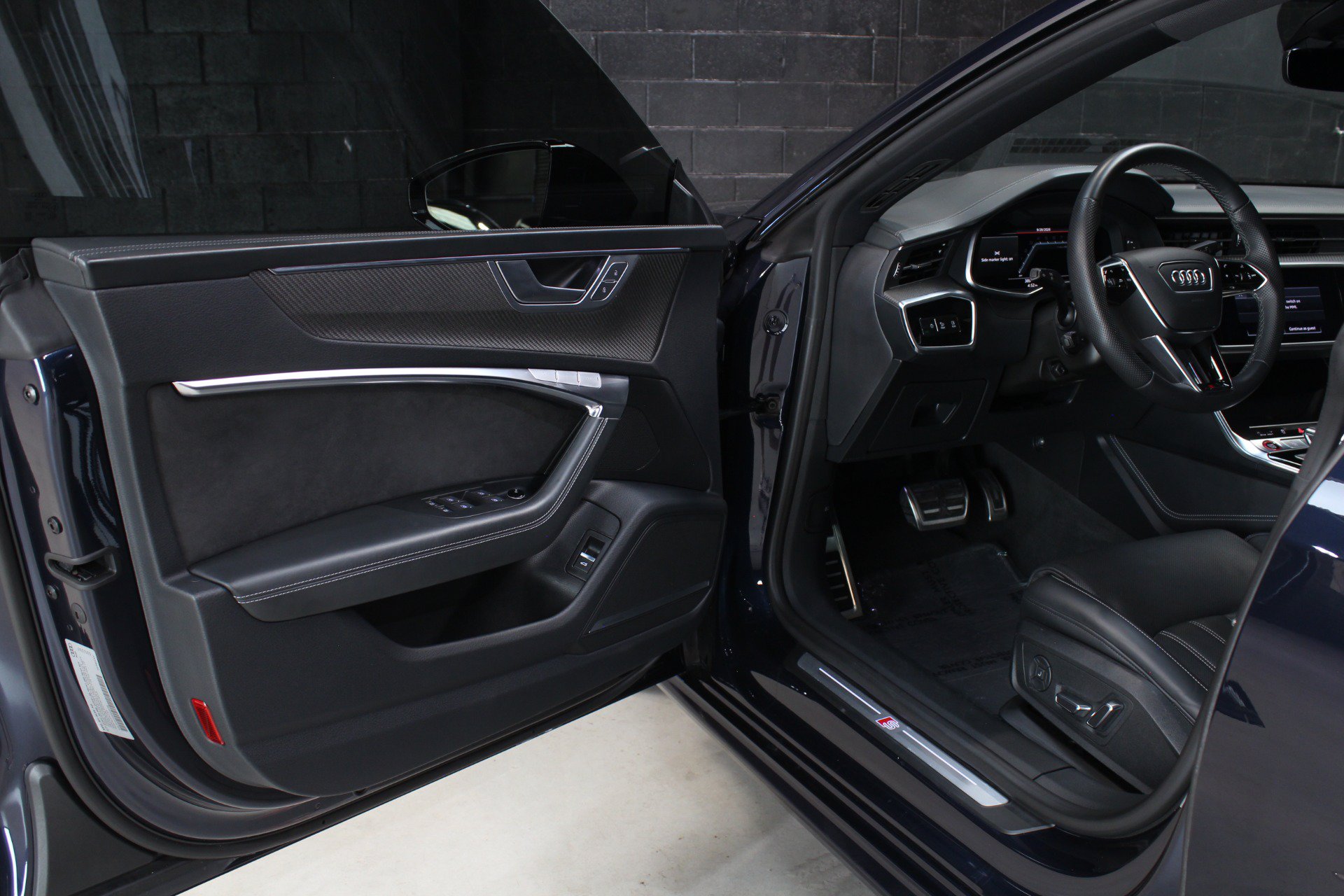 Used 2022 Audi S7 Prestige AWD/4WD image 28