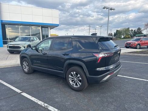 Used 2026 Chevrolet Equinox LT w/ Safety and Technology Package image 6
