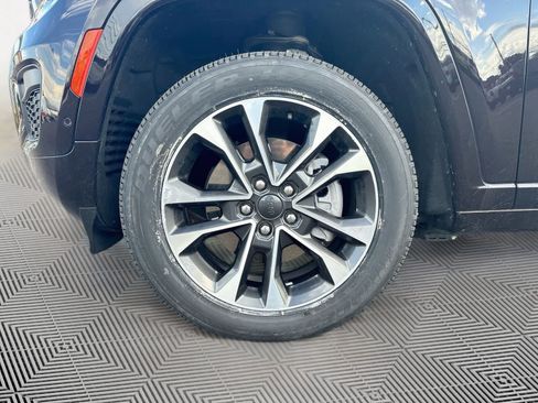 Used 2022 Jeep Grand Cherokee Overland AWD/4WD image 33