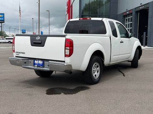 Used 2016 Nissan Frontier S RWD image 5