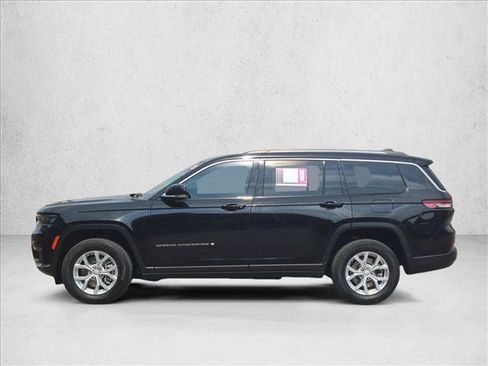 Used 2023 Jeep Grand Cherokee L Limited AWD/4WD image 9