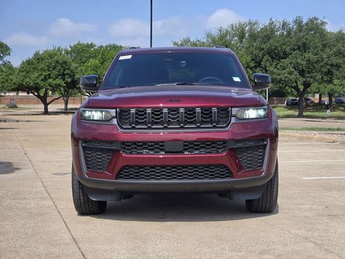 New 2026 Jeep Grand Cherokee L 4WD image 8