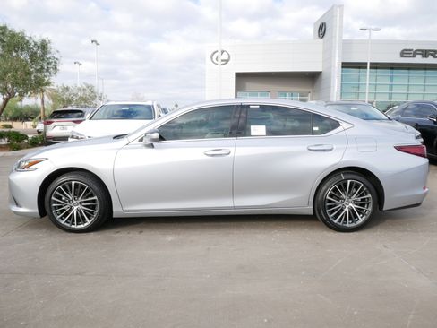 New 2025 Lexus ES 350 w/ Premium Package image 3