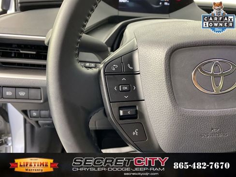 Used 2025 Toyota Prius LE FWD image 15