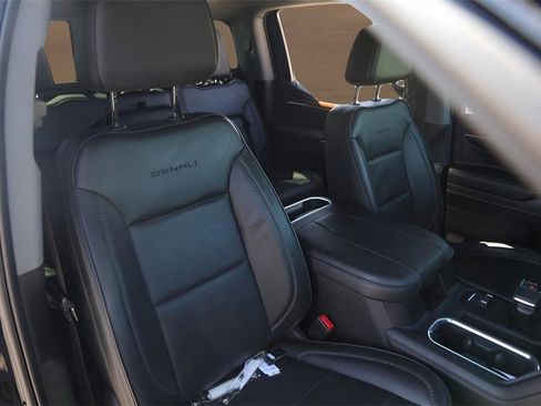 Used 2023 GMC Sierra 1500 Denali w/ Denali Reserve Package image 30